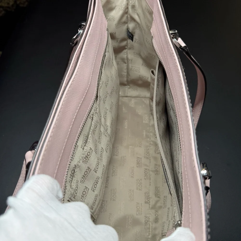 Michael Kors Soft Pink Tote Bag - Picture 7 of 12